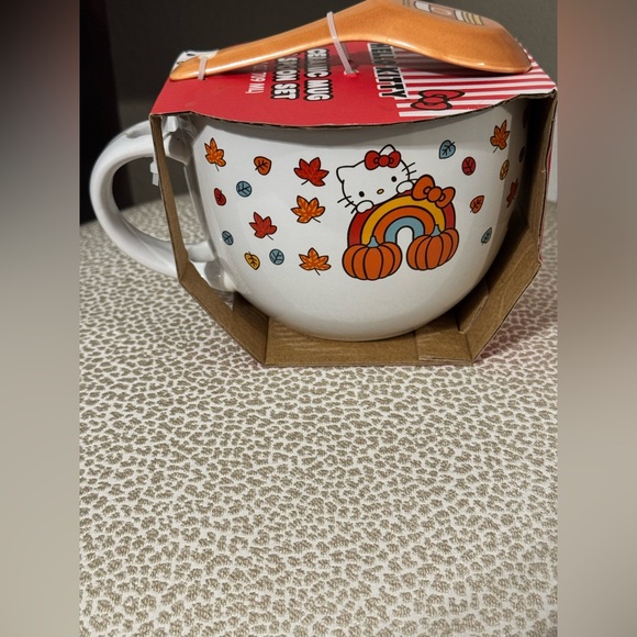24oz Hello Kitty Ceramic Mug & Spoon Set! - Picture 2 of 5